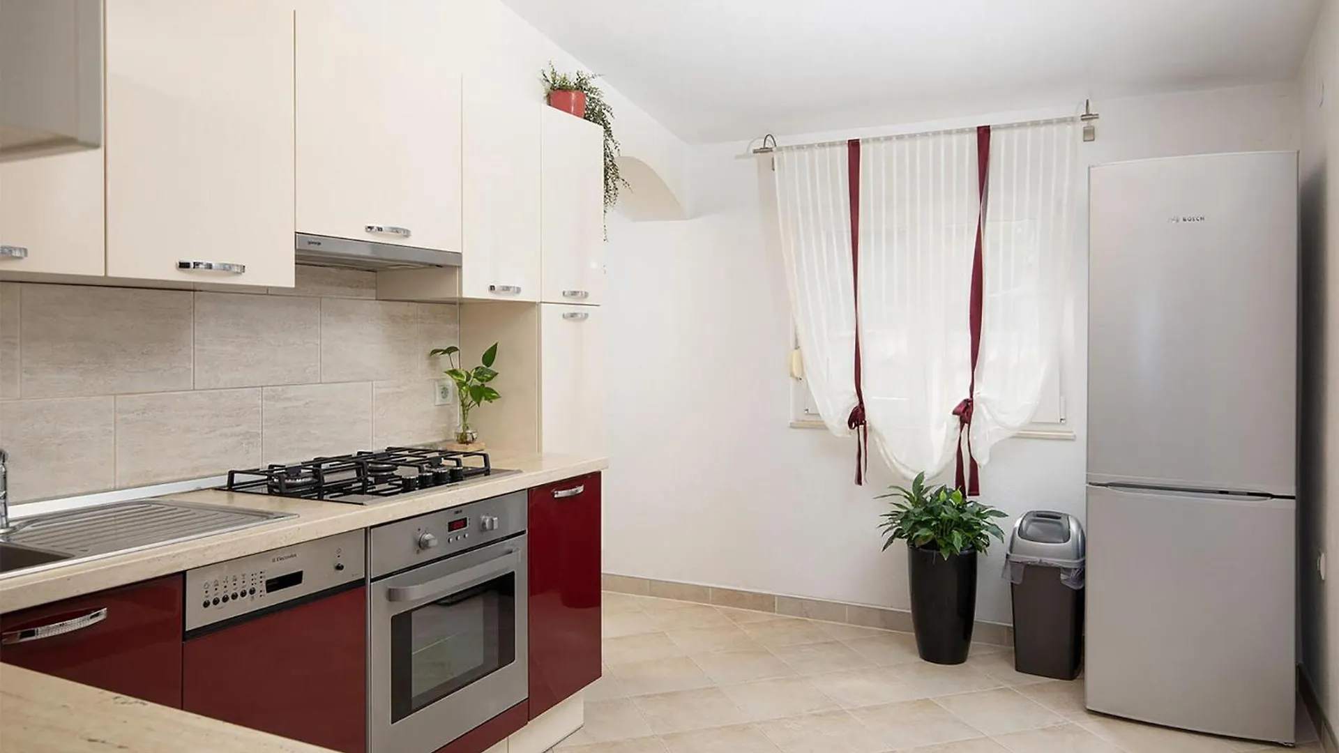Beautiful Home In Valbandon With Kitchen 0*,  Croatia