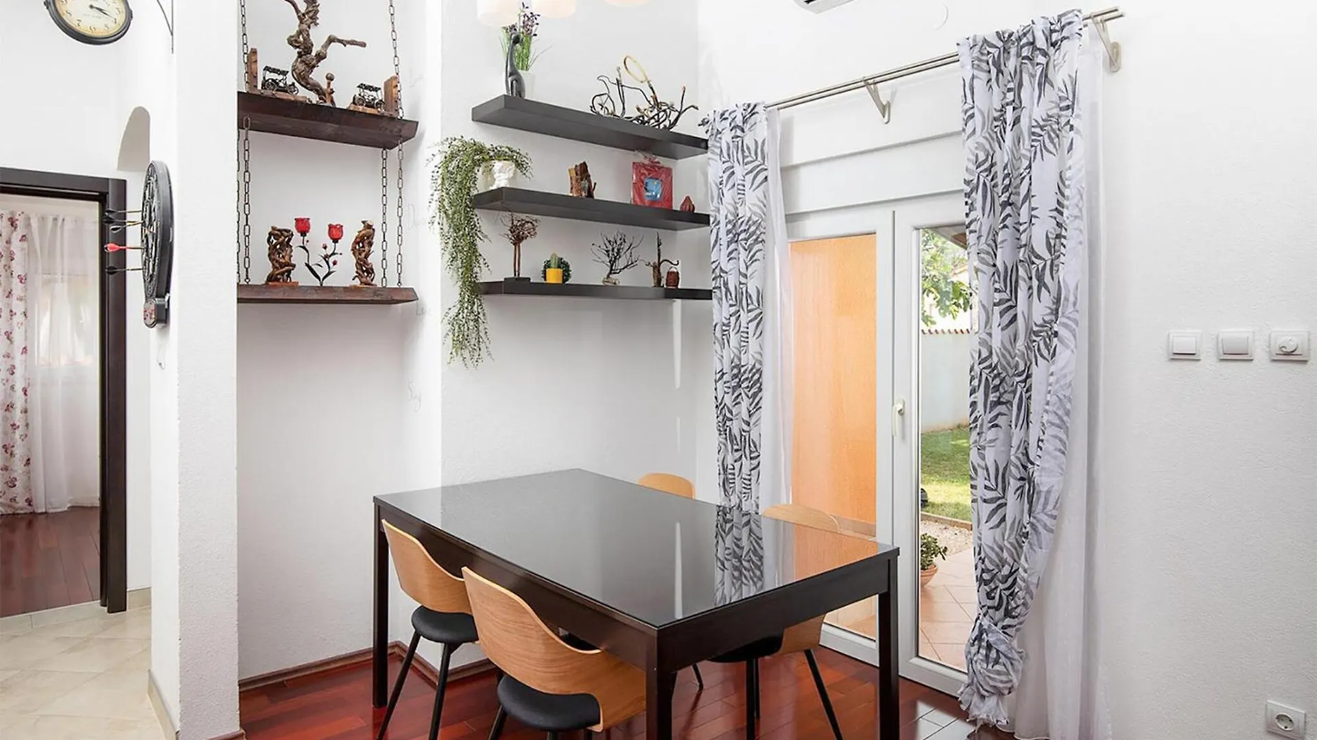 Holiday home Beautiful Home In Valbandon With Kitchen